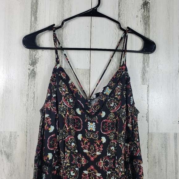 Kendall and Kylie cold shoulder strappy romper women's size small - Picture 2 of 15